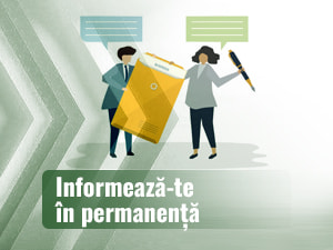 Două persoane care verifică datele dintr-un plic.